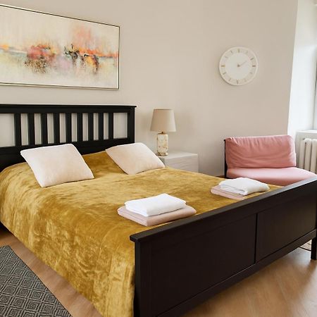 Apartment In The Heart Of Old Рига Екстериор снимка